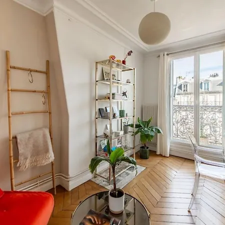 Apartment Le Voltaire Paris